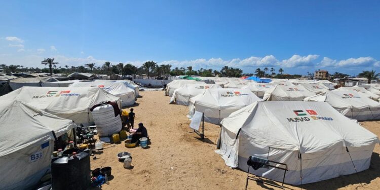 Sadakataşı ve MÜSİAD Gazze’de çadır kent açılışı gerçekleştirdi