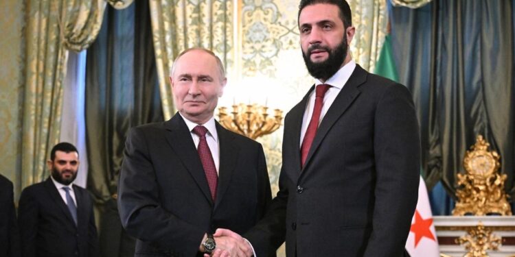 Şara ikili ilişkilerini güçlendirirken İsrail Suriye’nin bölünmesi gerektiğini savundu