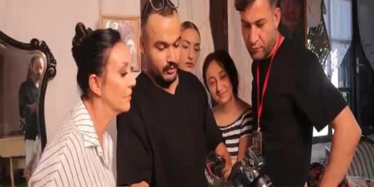 Şarkıcı Güllü’nün kızı ve arkadaşının avukatından suç duyurusu