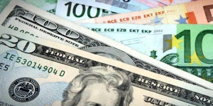 Serbest piyasada döviz açılış fiyatları belli oldu!