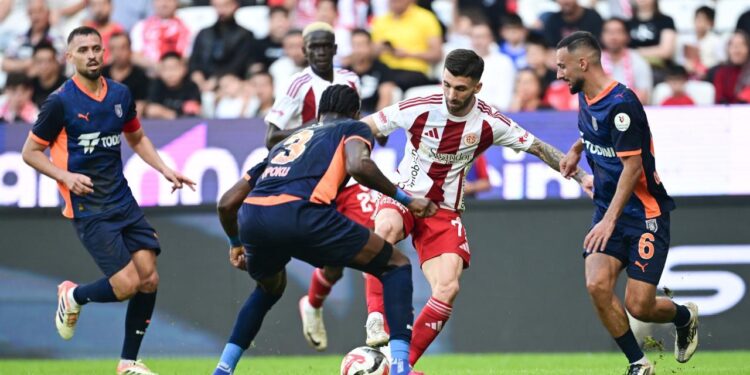 Ses gitti, 4 gol atıldı: Tam 5 maç sonra kazanabildiler