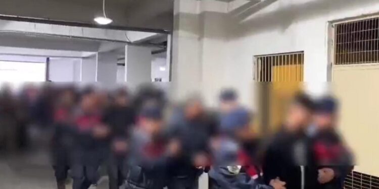 Soma’da tefecilik operasyonu: 14 tutuklama