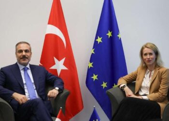 Son dakika: Bakan Fidan’dan kritik AB görüşmesi! Üst düzey isimle bir araya geldi