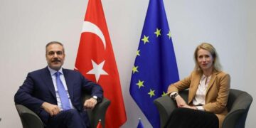 Son dakika: Bakan Fidan’dan kritik AB görüşmesi! Üst düzey isimle bir araya geldi