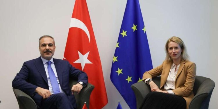 Son dakika: Bakan Fidan’dan kritik AB görüşmesi! Üst düzey isimle bir araya geldi