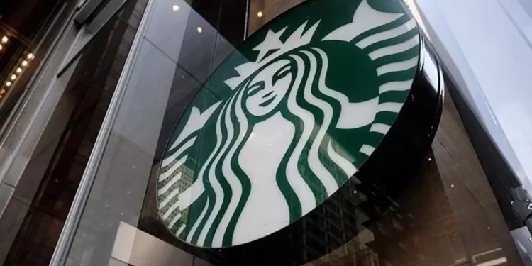 Starbucks Küresel Ölçekte Yüzlerce Mağazayı Kapatıyor