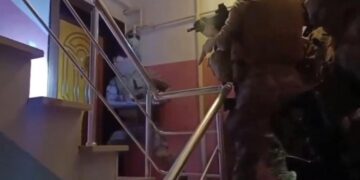 Suç örgütlerine “şafak” operasyonu! Çok sayıda kişi gözaltına alındı