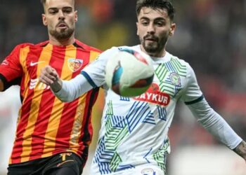 Süper Lig’de oynuyor ama kalbi 2. Lig’de! 24 yaşında eski takımına sponsor oldu