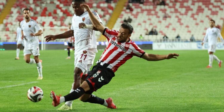 Süper Lig’in 2 efsanesi 1. Lig’de kapıştı! 1 puan 90+2’de geldi