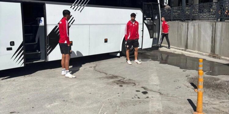 Süper Lig’in eski ekibi 3500 TL’lik hesabı ödeyemedi: Futbolcular rehin kaldı