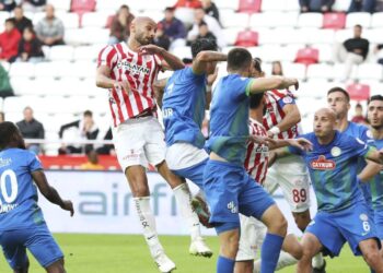 Süper Lig’in eski yıldızı şimdilerde 3. Lig’de: Ayda 2 bin Sterlin kazanıyor