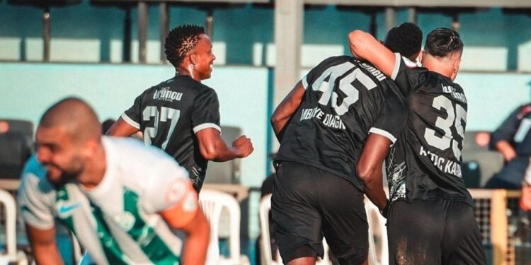 Süper Lig’in tarihine geçen forvet gol krallığına koşuyor!