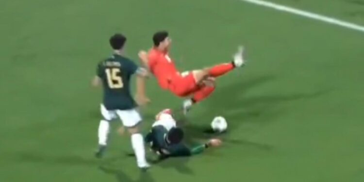 Süper Lig’in yıldızı acıya dayanamayıp oyundan çıktı! Türk hakem hiçbir şey yok dedi