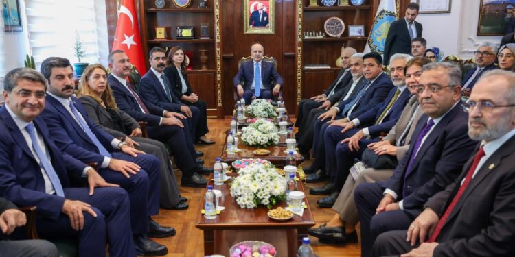 TBMM Başkanı Kurtulmuş’tan Diyarbakır’da Valilik ve Büyükşehir Belediyesine ziyaret