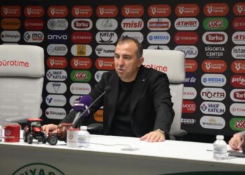 Tecrübeli hoca 3 yedikleri maçın ardından Süper Lig devini gözünü kestirdi