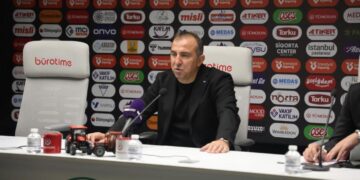 Tecrübeli hoca 3 yedikleri maçın ardından Süper Lig devini gözünü kestirdi