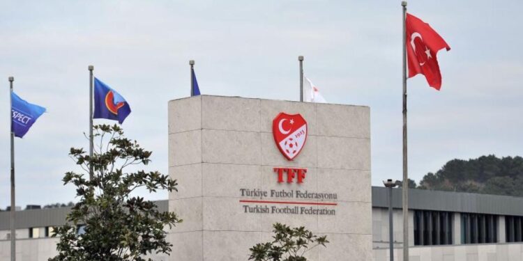 TFF haftanın faturasını açıkladı! 18 takımın 10 tanesine ceza