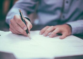 Ticaret Bakanlığı 15 müfettiş yardımcısı, TÜİK 10 sözleşmeli bilişim personeli alacak