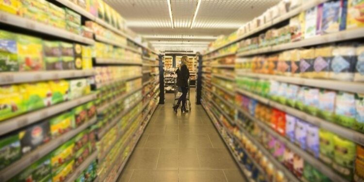 Ticaret ve perakende satış hacmi ağustosta yıllık bazda arttı