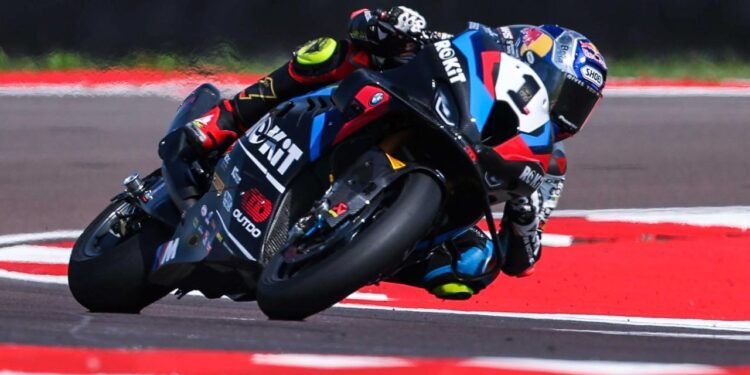 Toprak Razgatlıoğlu, İspanya’daki ilk yarışta ikinci oldu