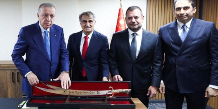 Trabzonspor’dan Başkan Erdoğan’a anlamlı hediye