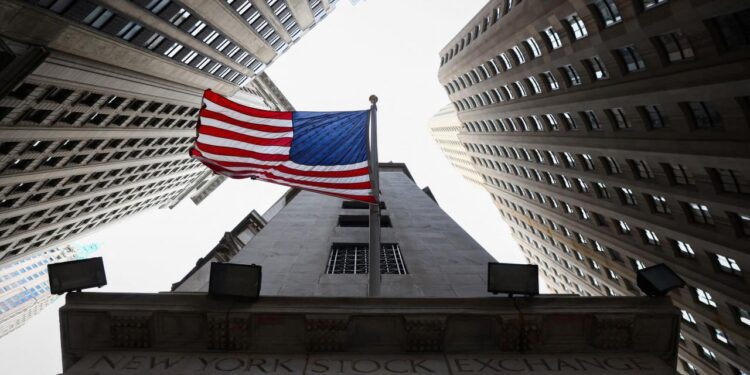 Trump tehdit etti! Borsa çakıldı!