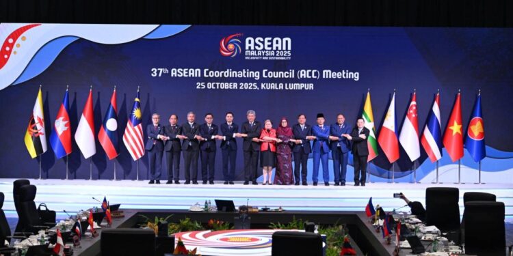 Tüm gözler ASEAN zirvesinde! 30’dan fazla lider katıldı!