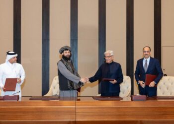 Türkiye ile Katar devreye girdi! Afganistan ve Pakistan savaşı bitirdi