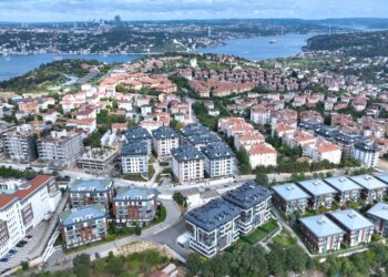 Üsküdar’da yarısı bizden ile alan bazlı örnek dönüşüm! ‘Yarısını devlet ödüyor zaten’