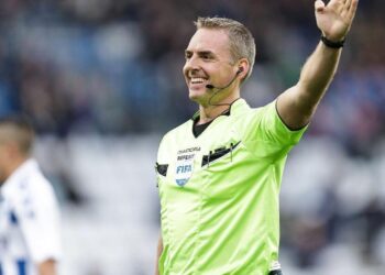 ‘Yanlı düdük’ Fenerbahçe-Stuttgart maçının hakemi belli oldu!