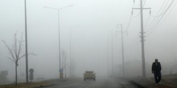 Yoğun sis birçok ilde etkili oldu! Görüş mesafesi 30 metreye kadar düştü