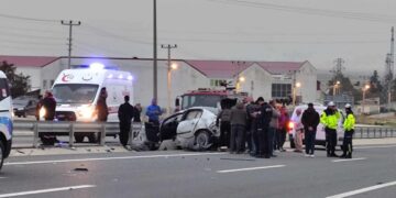 Yola çıkan köpek kazaya neden oldu: Yaralılar var