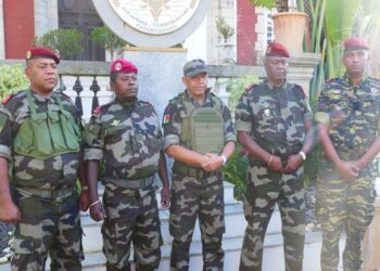 Yönetime el koyan Albay Randrianirina cumhurbaşkanı olarak yemin etti
