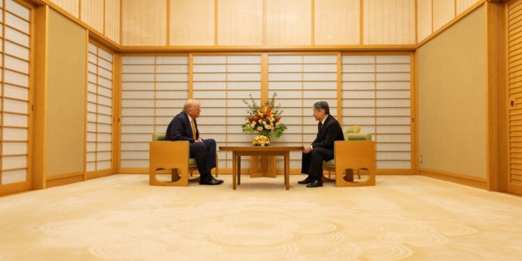 ABD Başkanı Trump, Japonya İmparatoru Naruhito ile görüştü