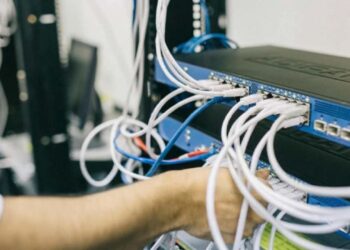 ABD merkezli teknoloji devi duyurdu! 2 bin 700 kişi işten çıkartılıyor