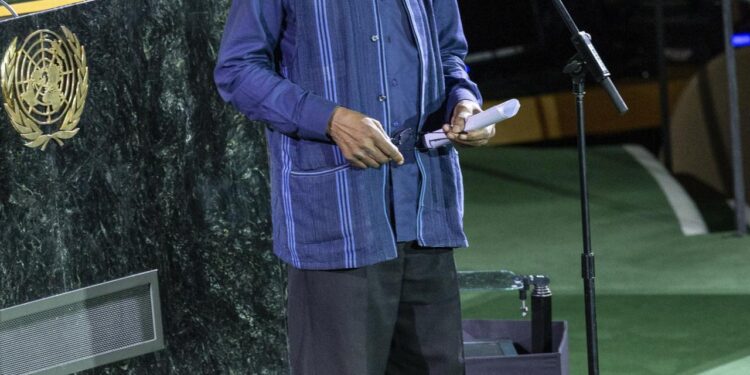 ABD, Nobel ödüllü yazarın vizesini iptal etti