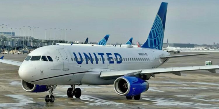 ABD’de 2 yolcu uçağı çarpıştı! Yönetim Trump hükümetini bahane gösterdi