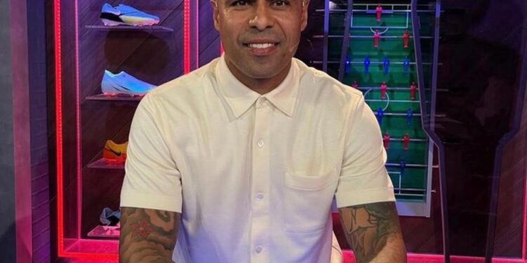 Acun Ilıcalı duyurdu! Fenerbahçe ve Beşiktaş’ın eski yıldızı Survivor’a katılıyor