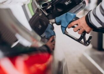 Akaryakıt soruşturmasında 3 tutuklama