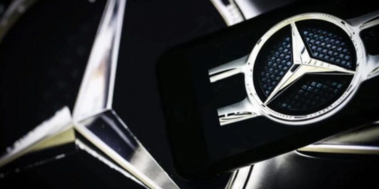 Alman otomobil devi Mercedes-Benz’in kârı yüzde 50 düştü!