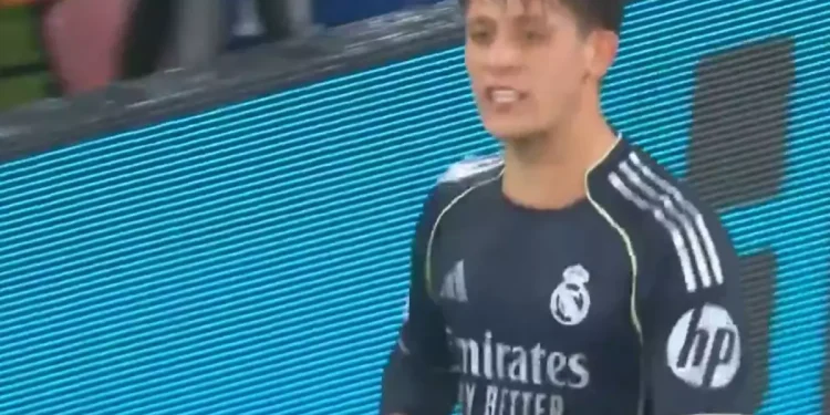 Tarihi maçta Arda Güler oyundan çıkınca çıldırdı