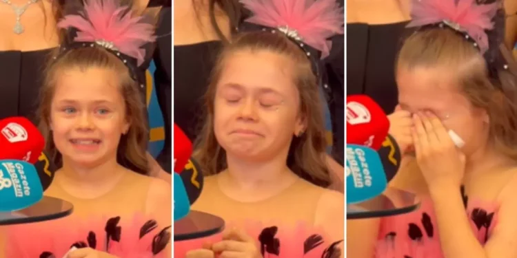 Minik Oyuncu Damla Çolak Galada Gözyaşlarını Tuttu