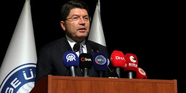 Bakan Tunç: Yolumuza güçlü adımlarla devam edeceğiz!