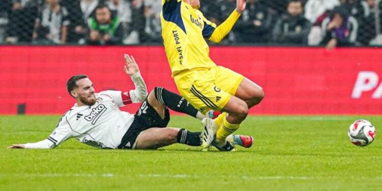 Beşiktaş-Fenerbahçe derbisinin VAR kayıtları açıklandı