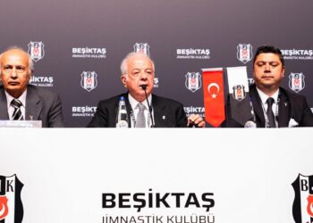 Beşiktaş Genel Kurulu’nda eski başkan Hasan Arat’a flaş darbe! İhraç edildi