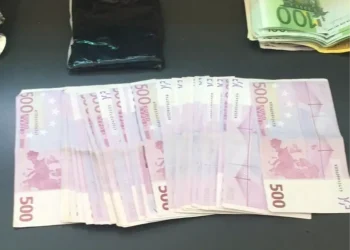 Uyanıklık pahalıya mal oldu: Binlerce euro ve altın bulundu