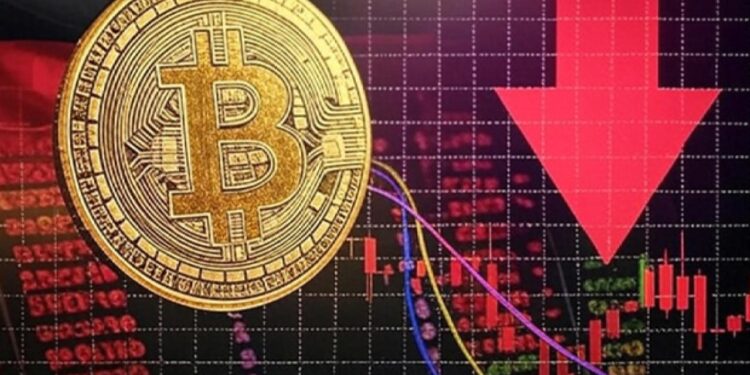 Bitcoin sallanıyor: 85 bin dolara kadar düşebilir!