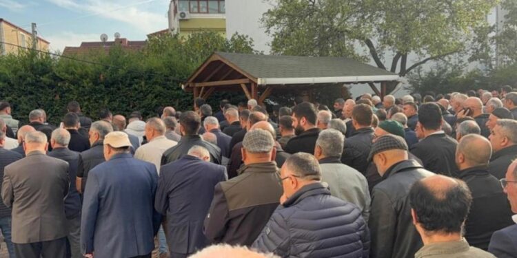 Cezaevinde ölü bulunan Thodex’in kurucusu Faruk Fatih Özer, toprağa verildi