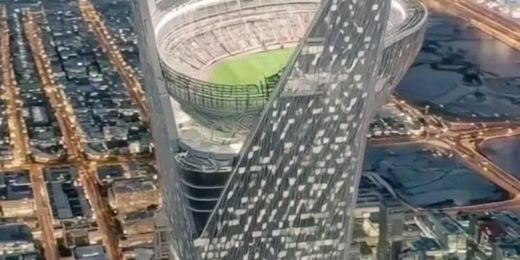 Çılgın proje tanıtıldı! Dünya Kupası 350 metre yüksekte oynanacak