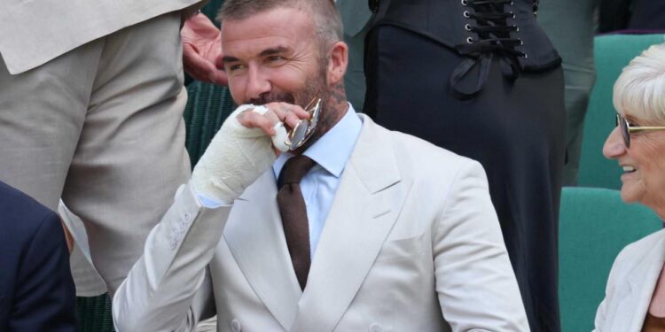 David Beckham’a şövalye unvanı verildi